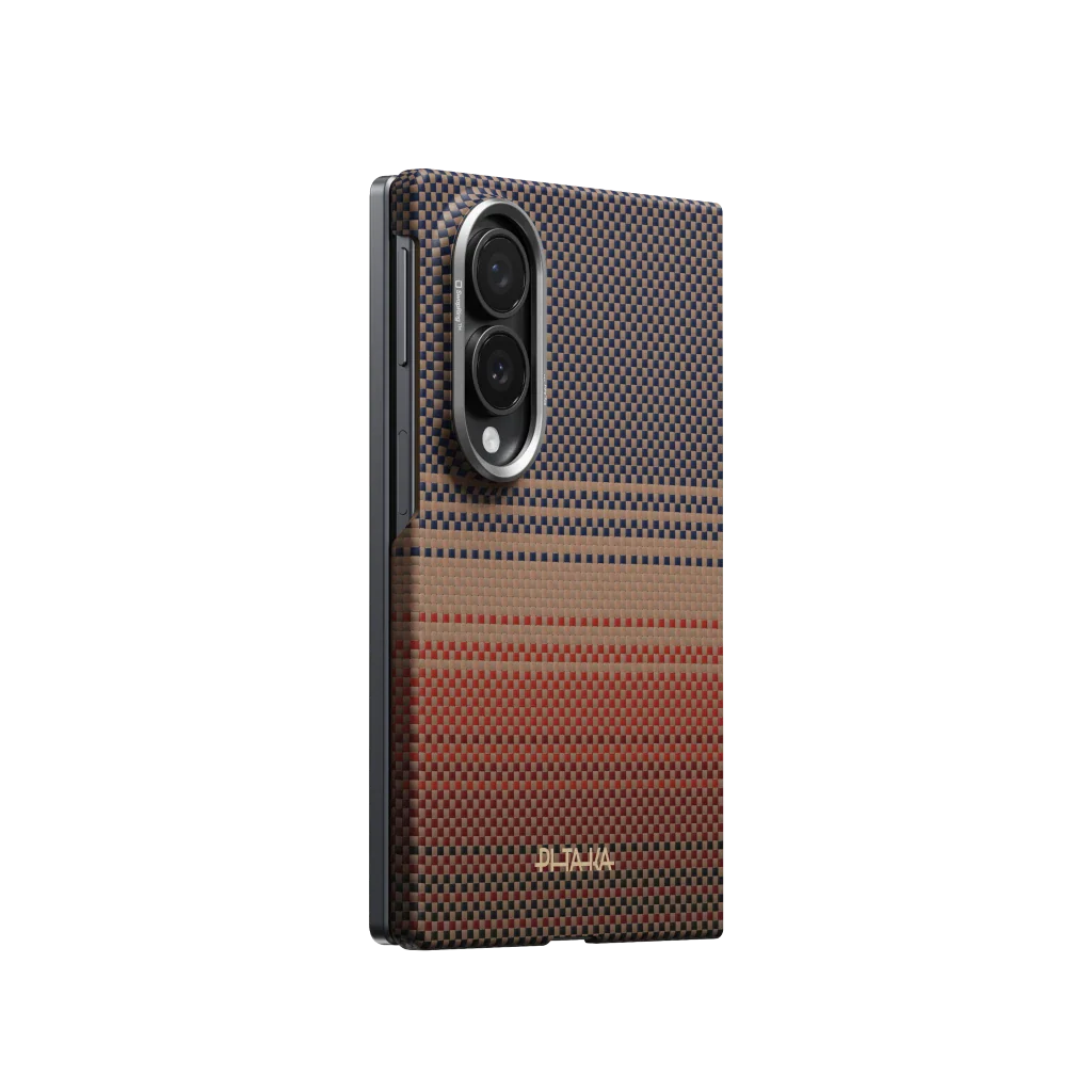 Edge Case - Samsung Galaxy Z Fold8 - Moment · Sunset