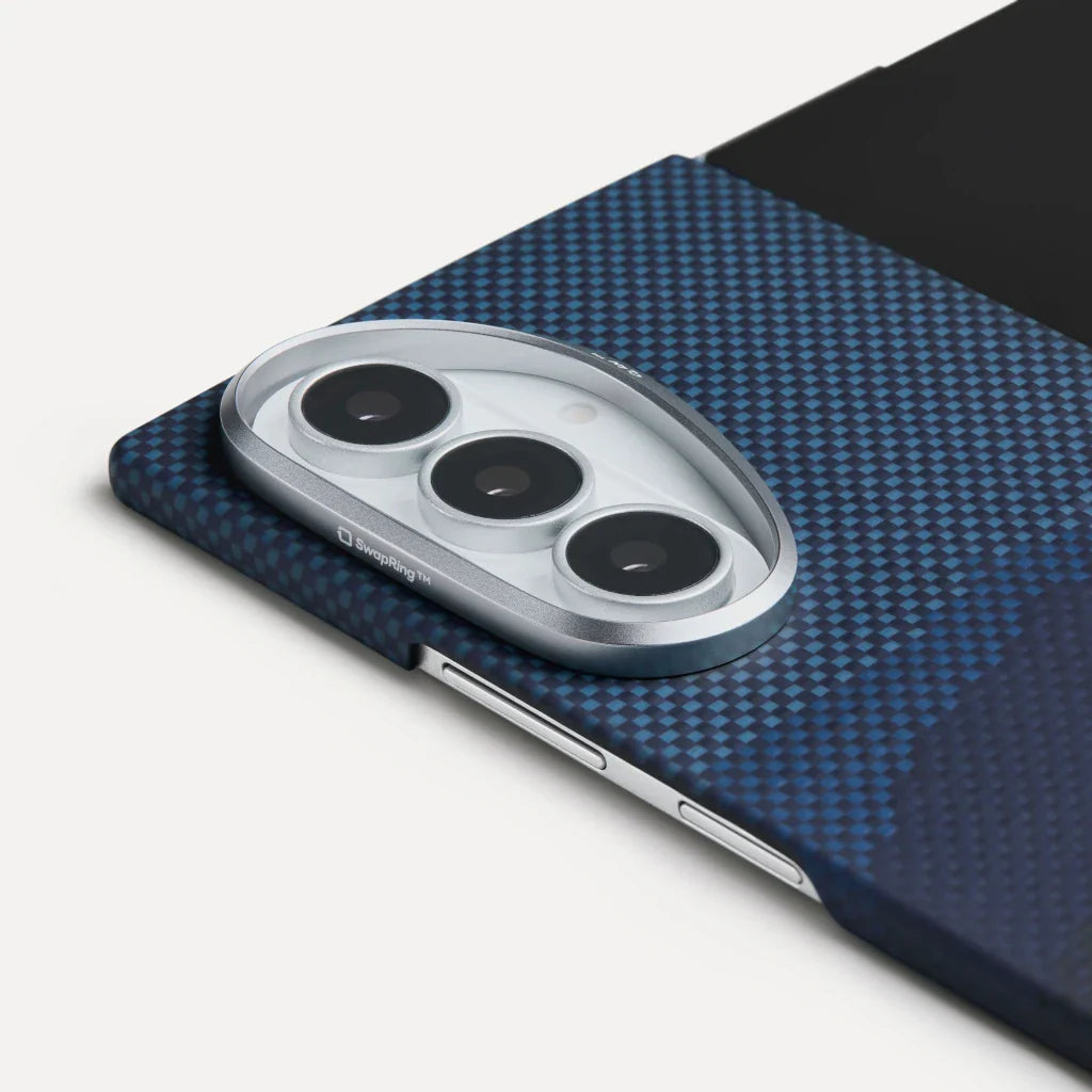 Edge Case - Samsung Galaxy Z Fold8 Ultra - Moment · OVER THE HORIZON
