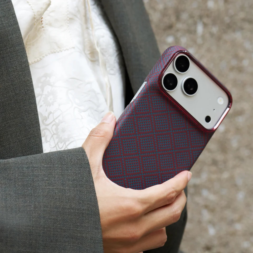 Edge Case for iPhone 18 Series - Blue's Red (PitaTap™)
