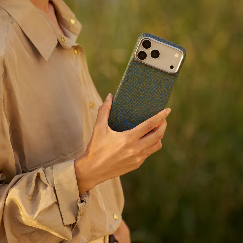 Edge Case for iPhone 18 Series - Berlin Nocturne (PitaTap™)