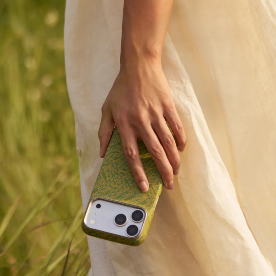 Edge Case for iPhone 18 Series - Surging Awn (PitaTap™)